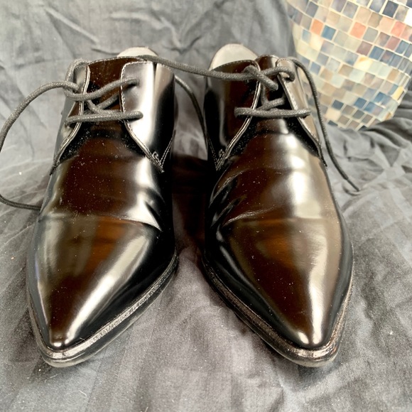 Marc Fisher Shoes - Marc Fisher Black Oxford Laced Point Toe Shoe